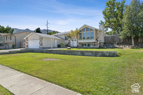 Photo 3 for 1760 E Sunrise Meadow Dr