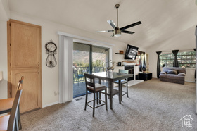 Photo 2 for 954 W Schneitter Cir #4