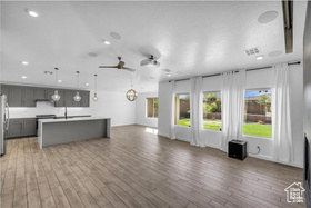 Photo 3 for 1628 E Mokaac Wash Dr