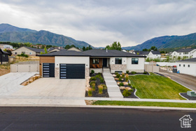 Photo 1 for 223 W Goosenest Dr