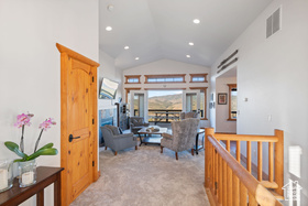 Photo 3 for 144 N Rockport Blvd