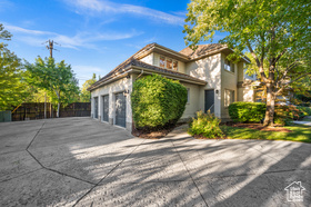 Photo 4 for 2321 E Wrenhaven Ln