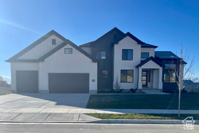 Photo 1 for 6027 W Boulder Way #422