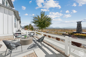 Photo 2 for 937 W Sunspear Dr