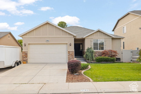 Photo 2 for 3741 N Meadow Springs