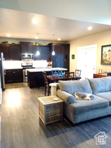 Photo 5 for 783 E Newfield Dr #146
