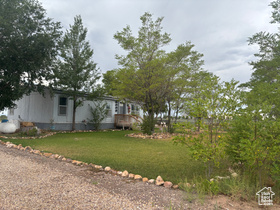 Photo 3 for 1221 Cobble Hollow Dr