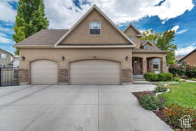 Photo 2 for 317 W Farmside Dr