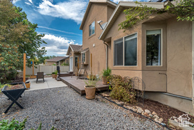 Photo 5 for 317 W Farmside Dr