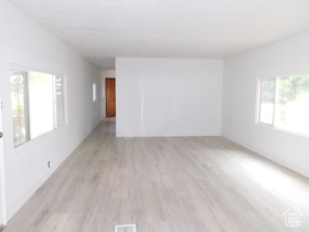 Photo 2 for 680 N Main St #B19