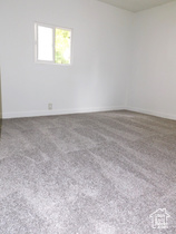 Photo 3 for 680 N Main St #B19