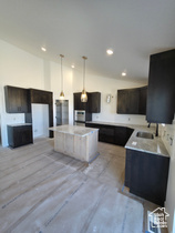 Photo 6 for 437 E Stafford St #136