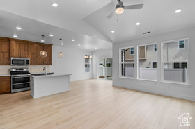 Photo 4 for 968 W 880 North #59