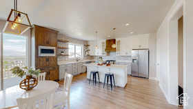 Photo 3 for 37 E Meadow Lark Ln