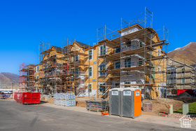 Photo 1 for 4655 S Alder Dr #H302