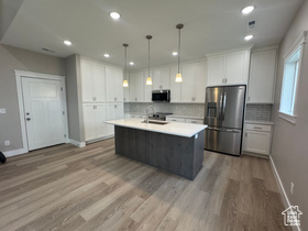 Photo 6 for 1870 N Valley View Dr #201