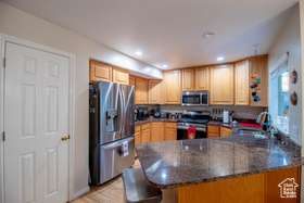 Photo 4 for 2288 E Emerald Hills Ct