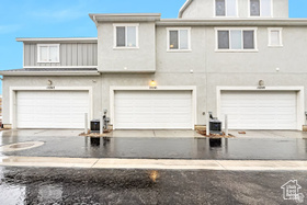 Photo 2 for 15261 S Reins Way