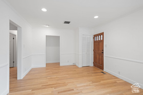 Photo 2 for 1371 E Zenith Ave