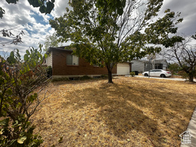 Photo 2 for 3977 W Elwood Way