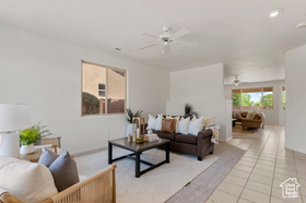 Photo 4 for 3414 E Willow Springs Dr