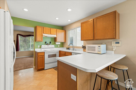 Photo 6 for 1558 N Durocher Ln