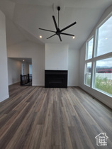 Photo 4 for 416 E Spruce Ln #113