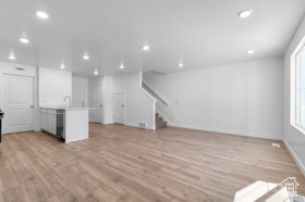 Photo 2 for 4527 N Mckechnie Way #1110