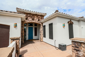 Photo 4 for 3422 S Piaute Rd