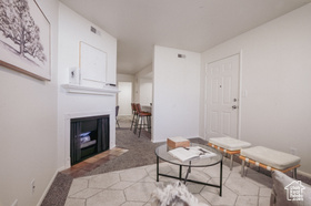 Photo 4 for 223 E Hill Ave #1