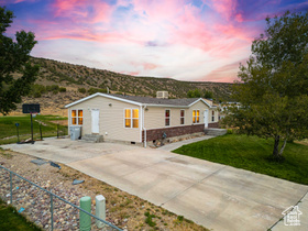 Photo 2 for 4845 W Hillside Dr