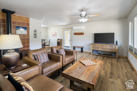 Photo 6 for 3593 E Kerby Ln