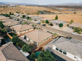 Photo 6 for 5887 S Desert Crest Dr