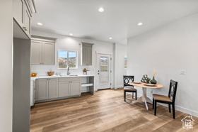 Photo 5 for 701 S Black Knoll Rd #4