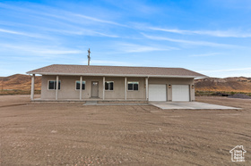 Photo 1 for 701 S Black Knoll Rd #4