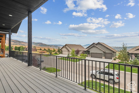 Photo 3 for 5985 E Big Horn Pkwy #137