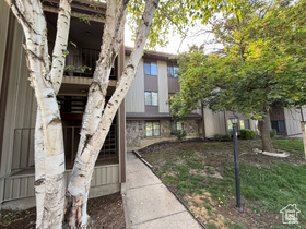 Photo 2 for 1175 Canyon Rd #A13