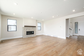 Photo 6 for 2742 E Hayloft Ln #211