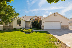 Photo 2 for 8859 S Long Dr