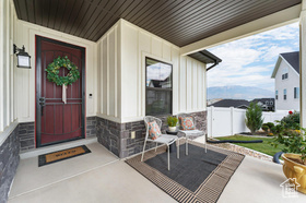 Photo 2 for 3727 S Larkspur Cir