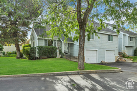 Photo 2 for 3109 S Applewood Dr