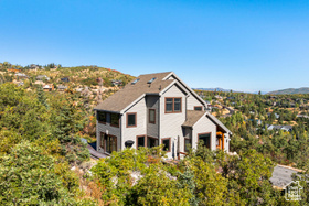 Photo 2 for 7515 Stagecoach Dr