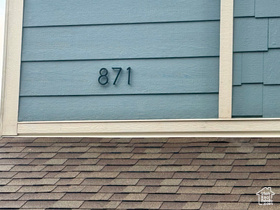 Photo 2 for 871 N Newberg Dr #3