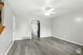 Photo 2 for 48 Kensington Pl