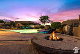 Photo 4 for 2090 N Tuweap Dr #13