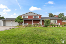 Photo 1 for 834 E Southwood Dr