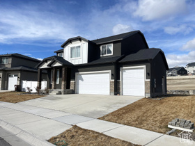 Photo 4 for 8416 N Sun Crest Dr