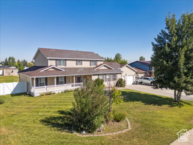 Photo 1 for 66 Apsen Grove Dr