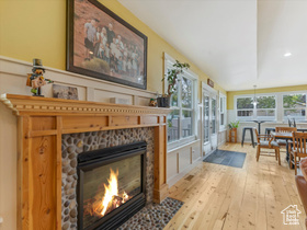 Photo 5 for 2375 W Bonanza Way