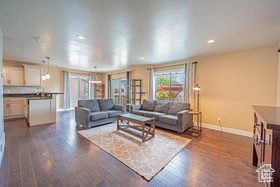 Photo 5 for 1687 E Downwater St